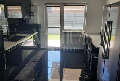 Duplex cu 4 camere cu Canalizare în Florești - 3