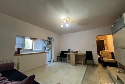 Apartament 3 camere 52 mp zona ?agului, etaj 1 4 - 1