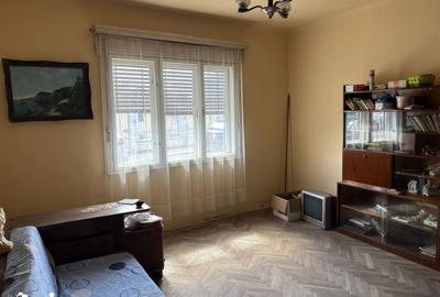 Casă cu 3 camere cu Teren 310 Mp în Central
