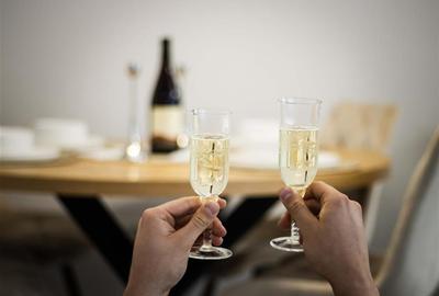 Apartament cu 3 camere decomandat, mobilat în Tractorul - 3