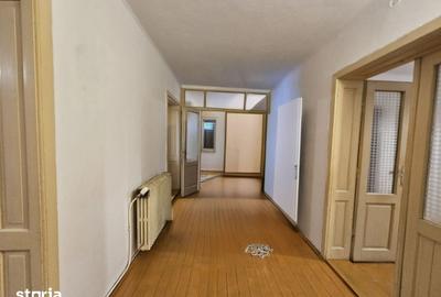 Casă cu 4 camere cu Teren 999 Mp în Crângului - 4