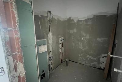 Apartament cu 4 camere decomandat în Băneasa - 8