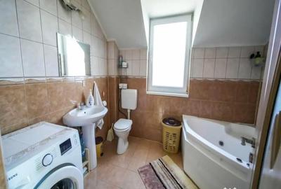 Casă cu 4 camere cu Teren 250 Mp în Criș - 6