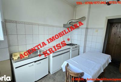 Apartament cu 3 camere semidecomandat în Trivale - 4