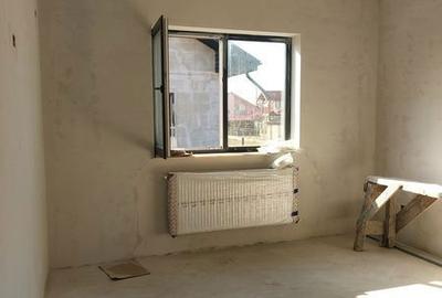 Casă cu 4 camere cu Teren 125 Mp în Central - 8
