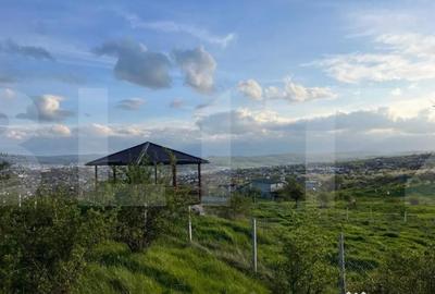 Teren de 1354 mp, în Dâmbul Rotund - 1