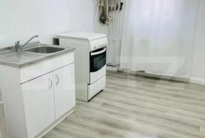 Apartament cu 2 camere semidecomandat în Central - 1