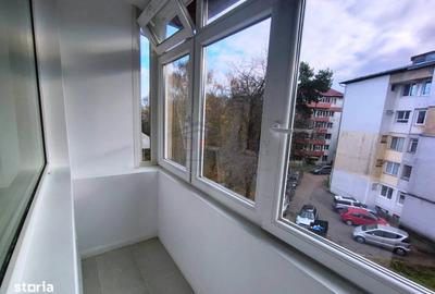 Apartament cu 3 camere semidecomandat, mobilat în Central - 4