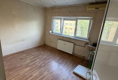 Apartament cu 4 camere semidecomandat în Apusului - 8