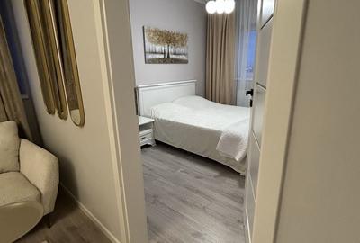Apartament cu 3 camere decomandat în Central - 2