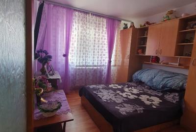 Apartament 2 camere zona Bulevard / Biserica Sf. Vineri , etaj 1 - 5