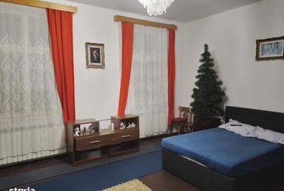 Casă în Central - 1