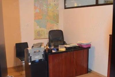 Apartament cu 4 camere decomandat în Central - 9