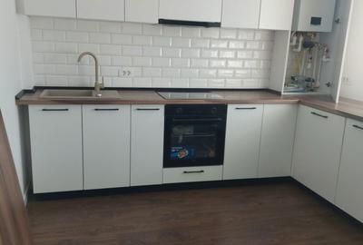 Casă cu 4 camere cu Teren 300 Mp în Central - 2