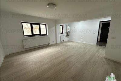 Apartament 2 camere si curte de vanzare Damaroaia - 1