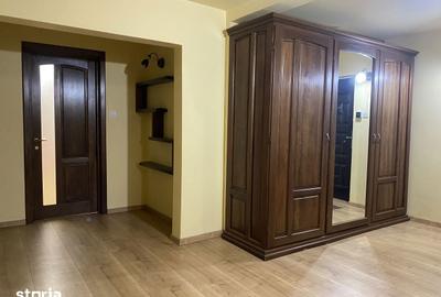Apartament cu 4 camere decomandat în Malu Roșu - 4
