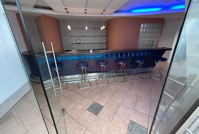 Spațiu comercial, de 170 mp, în Central - 3