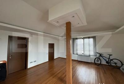 Casă cu 7 camere cu Teren 820 Mp în Păulești - 2
