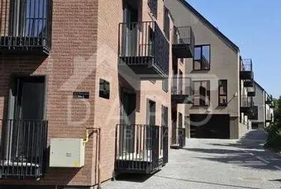 Apartament cu 4 camere în Central - 2