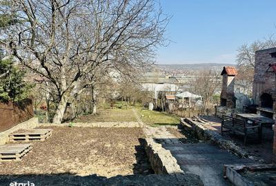 Casă cu 4 camere cu Teren 836 Mp în Gruia - 2