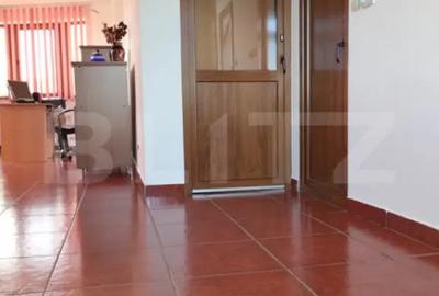 Casă cu 4 camere cu Teren 639 Mp în Central