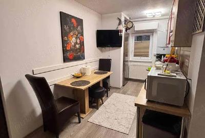 Apartament cu 3 camere decomandat în Griviței - 2