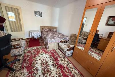 Garsonieră decomandată în Rovine - 2