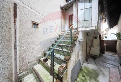 Corp de casa cu 2 studiouri independente, ideal pentru regim hotelier - 7