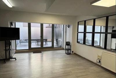 Spațiu comercial, de 65 mp, în Unirii - 8