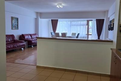 Apartament cu 3 camere decomandat, mobilat în Delfinariu - 8
