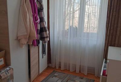 Apartament cu 3 camere semidecomandat în Central - 2