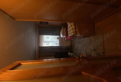 Apartament cu 3 camere decomandat în Central - 1