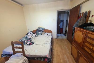 Apartament cu 3 camere decomandat în Costin Georgian - 5