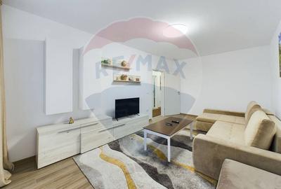 Apartament cu 2 camere decomandat, mobilat în Tractorul