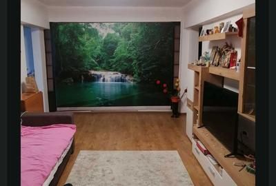 Apartament cu 3 camere semidecomandat în Central - 6