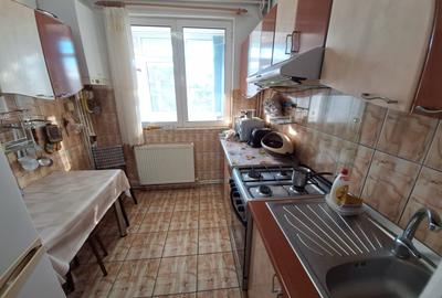 Apartament cu 2 camere semidecomandat, mobilat în Mazepa 1 - 3