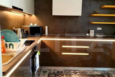 Casă cu 6 camere cu Teren 650 Mp în Central - 2