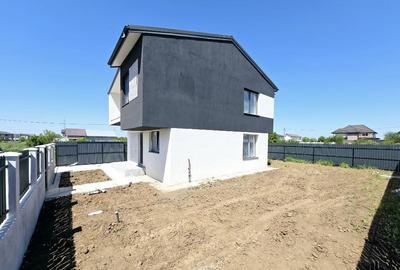 Casă cu 4 camere cu Teren 300 Mp în Berceni