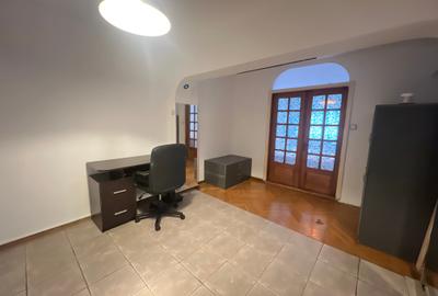 Apartament cu 2 camere decomandat, mobilat în P-ța Unirii - 4