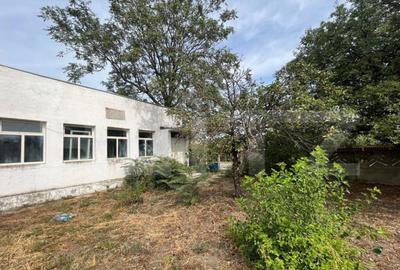 Casă cu 4 camere cu Teren 640 Mp în Filiași - 2