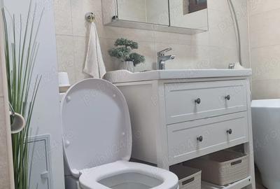 Apartament cu 2 camere, decomandat, etaj 2 4 - 5