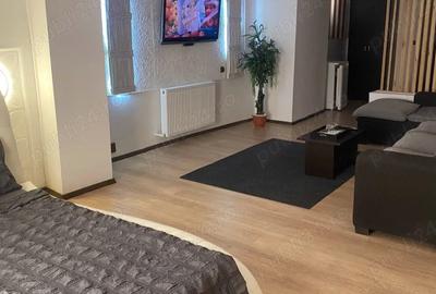 Garsonieră decomandată în Central - 1