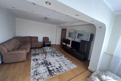 Apartament cu 3 camere decomandat în Teilor - 5
