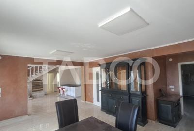 Casa de vanzare 405 mp utili 2 garaje 250 mp terase Slimnic - 3