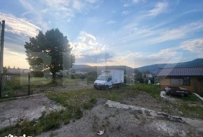 Teren de 2053 mp, în Central - 2