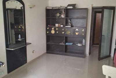 Spațiu comercial, de 20 mp, în Central - 2