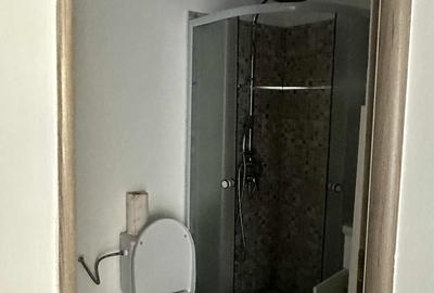 Garsonieră decomandată în Central