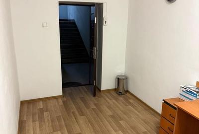 Spațiu comercial, de 10 mp, în Central - 2