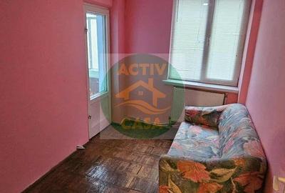 Apartament cu 4 camere în Central - 3
