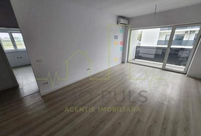 Apartament cu 3 camere semidecomandat în Mehala